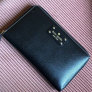 Kate Spade Travel Wallet